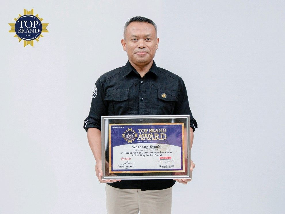 waroeng-steak-shake-raih-top-brand-2022-untuk-kategori-restoran-steak
